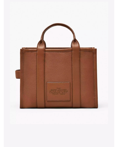 THE MEDIUM LEATHER TOTE