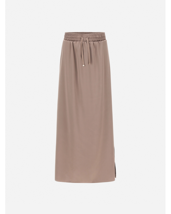 Long satin-effect skirt, light and elegant.