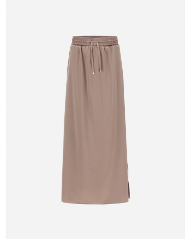 Long satin-effect skirt, light and elegant.