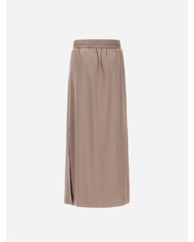 Long satin-effect skirt, light and elegant.