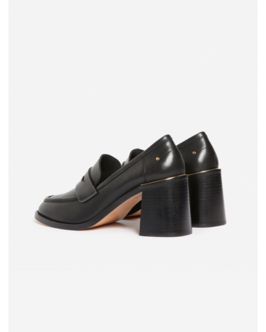 LOAFER EN CUIR