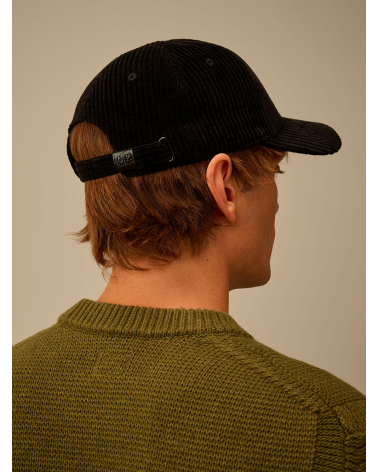 orra de pana C.P. Company | Estilo clásico con diseño italiano