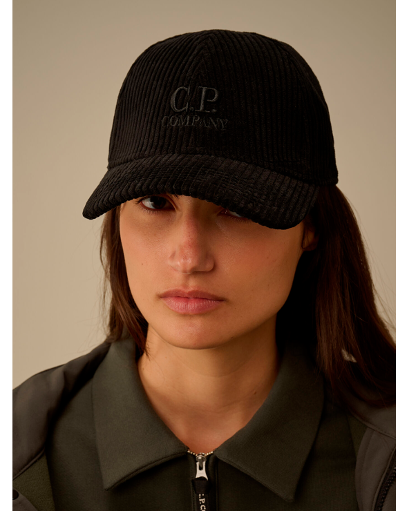 orra de pana C.P. Company | Estilo clásico con diseño italiano