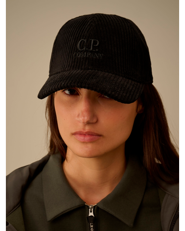 orra de pana C.P. Company | Estilo clásico con diseño italiano